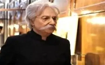 واکنش فرزند جمشید مشایخی به تندیس جدید پدرش