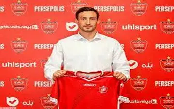 اولین واکنش‌ ستاره پرسپولیس به خبر ممنوع‌الخروجی‌اش