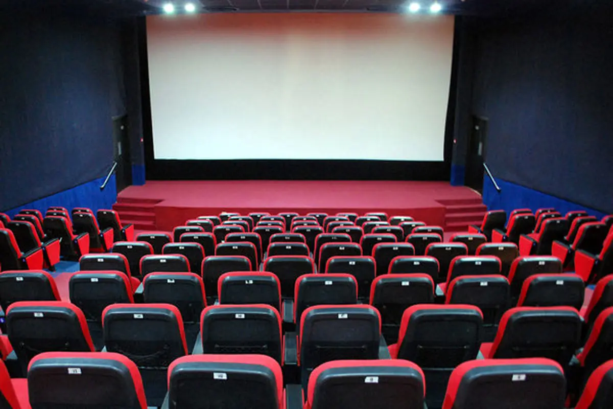 اکران سینما تا کی خالی می‌ماند؟
