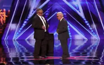 اجرای خارق‌العاده ۲ پیرمرد در برنامه «عصر جدید» خارجی‌ها