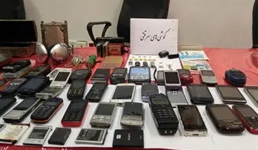 کشف 50 دستگاه گوشی تلفن همراه سرقتی در کرمانشاه  