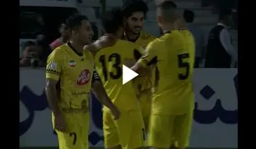 گل اول فجرسپاسی به پرسپولیس/ شلیک از قلب خط دفاعی + ویدئو