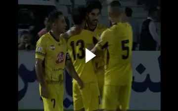 گل اول فجرسپاسی به پرسپولیس/ شلیک از قلب خط دفاعی + ویدئو