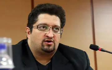 افاضلی: عده‌ای از علیرضا بیرانوند سوء استفاده می‌کنند