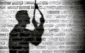 جوان 25 ساله خود را حلق آویز کرد