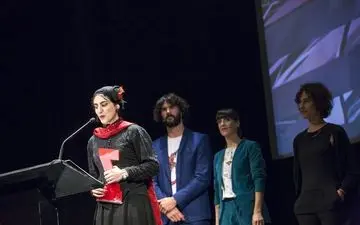 این 2 زن ایرانی در سانتا باربارای آمریکا چه می کنند ؟ + عکس