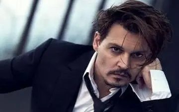 بازیگر معروف خودکشی کرد/ جزییات