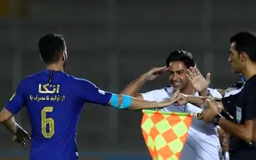 ستاره مطرح پیراهن استقلال را به تن می کند؟