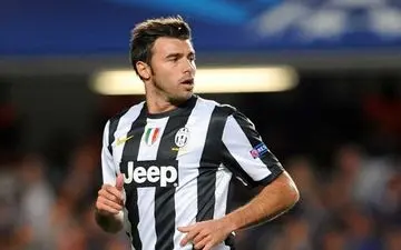 مدافع یوونتوس از دنیای فوتبال خداحافظی می‌کند