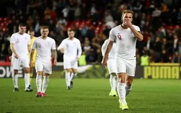 ملی‌پوشان واکسن نزده انگلیس شانس حضور در جام جهانی را از دست می‌دهند