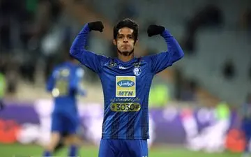 قائدی در تیررس قطری‌ها