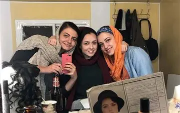 تیپ ترانه علیدوستی در پشت صحنه! + عکس