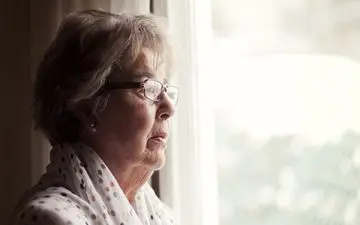  از علائم اولیه آلزایمر آگاه شوید