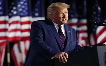 
بهانه تازه رئیس جمهور آمریکا برای توجیه تلفات بالای کرونا
