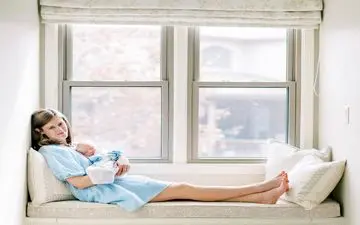 پس از زایمان چطور لباس بپوشیم؟ اصول و ایده‌های خوش پوشی برای مادران تازه زایمان کرده
