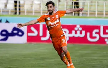 ستاره کشف شده علی دایی، نامزد کرد!