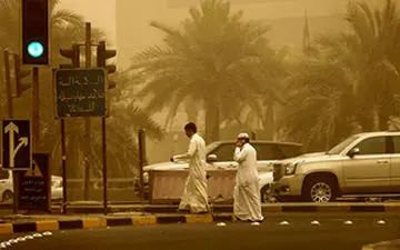 تاریک شدن ناگهانی هوا در مرز عربستان و کویت! + فیلم