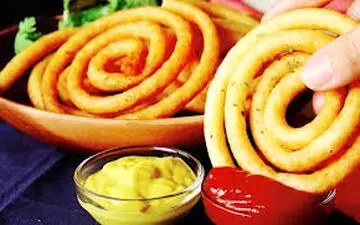 این آموزش خیلی جذابه| طرز تهیه سیب زمینی مارپیچی!