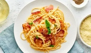 طرز تهیه فتوچینی با بیکن فرانسوی و سس مخصوص آلفردو