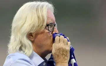 همه باید به استقلال احترام بگذارند