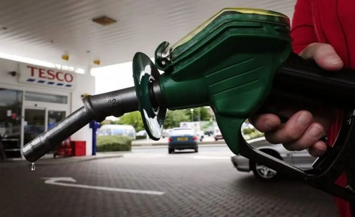 
تصمیم قطعی دولت برای قیمت بنزین اعلام شد​
