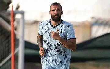 معمای جانشینی کاپیتان: چه کسی جای روزبه چشمی را در مقابل تراکتور پر می‌کند؟