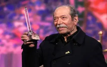 علی نصیریان: مهرجویی در «گاو» بازی درخشانی از انتظامی گرفت