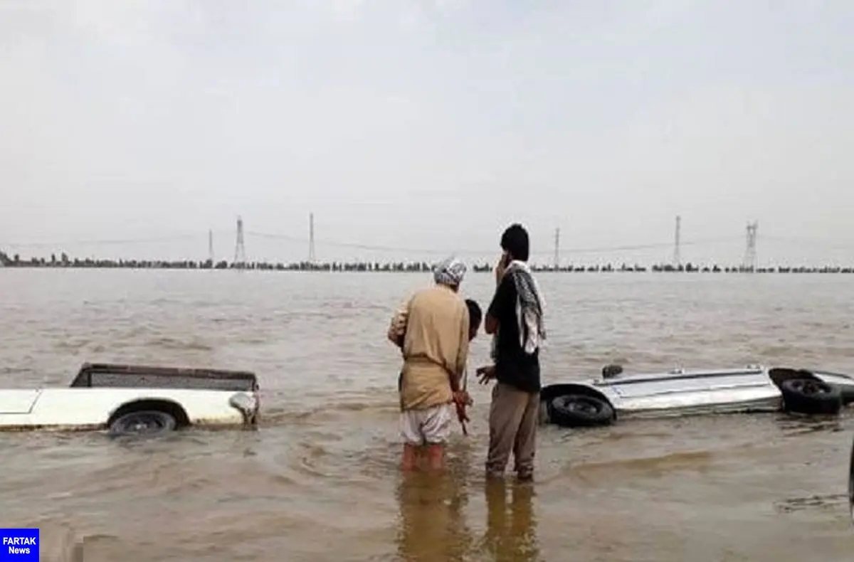 2 خودرو در سیلاب جاده اهواز - آبادان غرق شدند