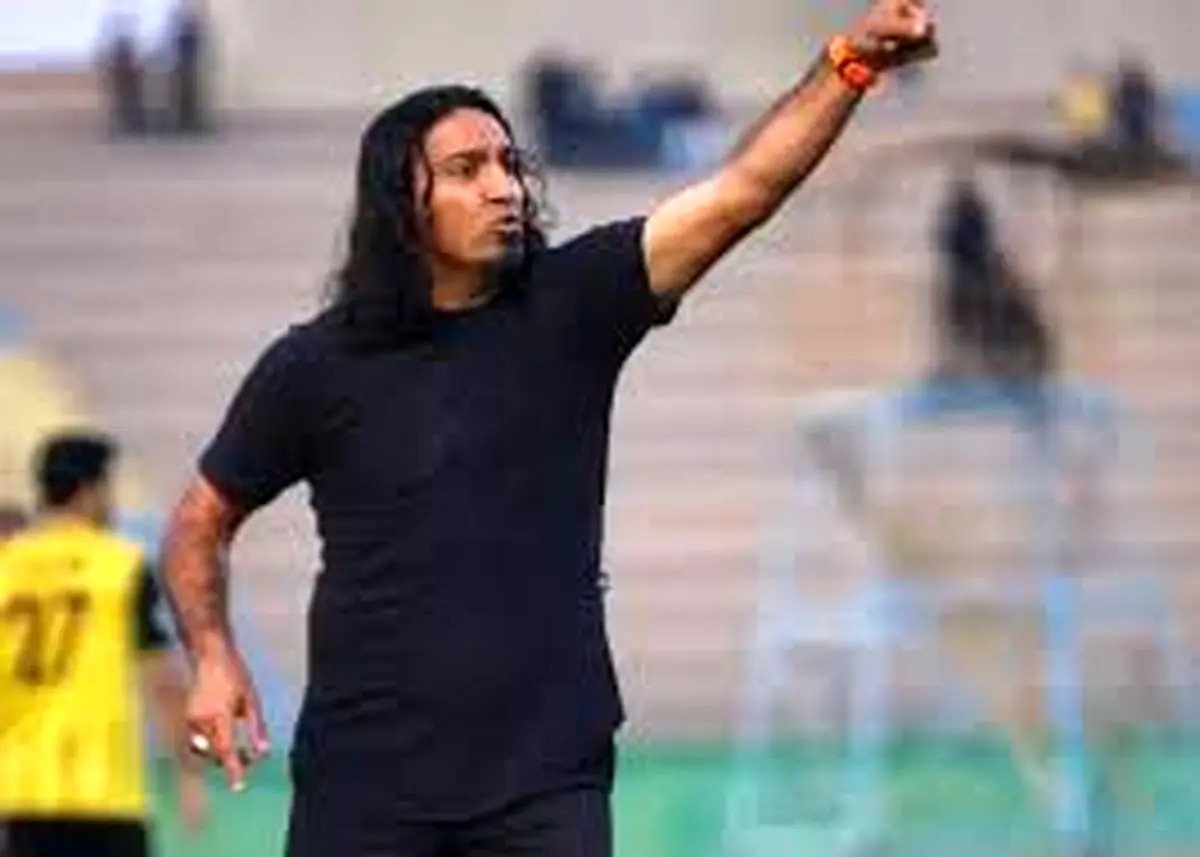 اعتراض شدید سرمربی مس به اتفاقات جم