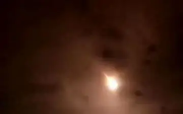 لحظه حیرت‌انگیز عبور شهاب‌سنگ از آسمان + فیلم