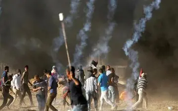 زخمی شدن دو فلسطینی به ضرب گلوله نظامیان صهیونیست در مرز غزه