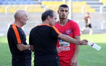  عکس ؛ علی علیپور بجای پیراهن آبی سرخپوش شد!