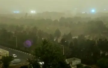 طوفان شدید تا ساعتی دیگر به تهران می‌رسد 