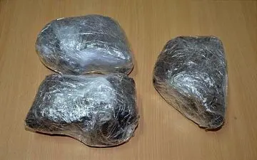 کشف 3 کیلو گرم انواع مواد مخدر در صحنه 

