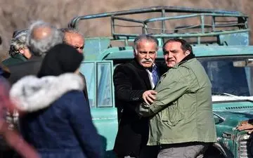  آذرنگ: کرونا "نون.خ" را نیمه‌کاره گذاشت/ قطعاً "با من" یا "بدون من" ادامه دارد