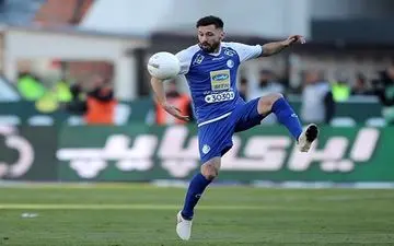 هافبک استقلال خواستار تمدید قراداد دو ساله شد!