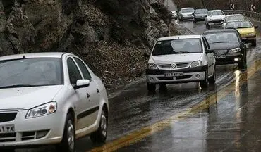 بارش باران در محورهای پنج استان/ ترافیک نیمه سنگین در مسیر جنوب به شمال هراز