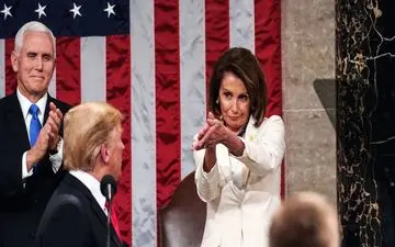 پلوسی، آغاز تحقیقات برای استیضاح ترامپ را کلید زد