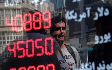 قیمت تتر رکورد زد؛ اختلاف با دلار بیشتر شد/ قیمت طلا و سکه به سراشیبی افتادوحید حاتمی