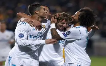  ستاره کهکشانیها و پرداخت جریمه برای رهایی از زندان