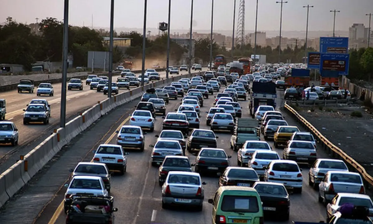 ترافیک سنگین مسیر چالوس تا تهران/کرج - چالوس یک طرفه شد