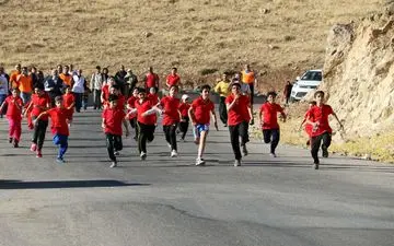 همایش باشکوه خانواده‌های کرمانشاه از بیماران سرطانی 