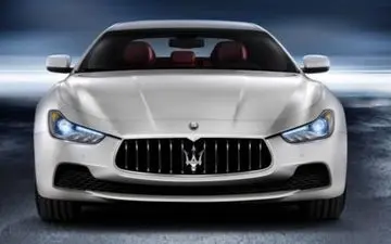 این بار آگهی کمک لاکچری برای زلزله زدگان! +عکس