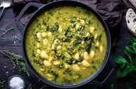 طرز تهیه خورش اسفناج قالی شمالی | غذای محلی خوشمزه با طعم اصیل سنتی