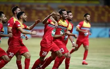 فولاد همان تیم  بد بباز/ قلعه نویی و گل گهر سهمیه را فراموش کنند