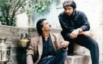 محمود دینی؛ بازیگر سریال آینه عبرت در کافه گالری دخترش