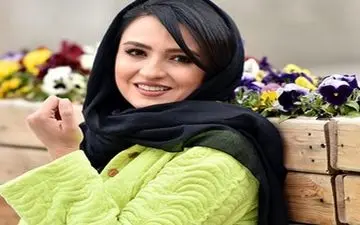  خانم بازیگر در کوچه پس کوچه‌های یزد با پوششی متفاوت