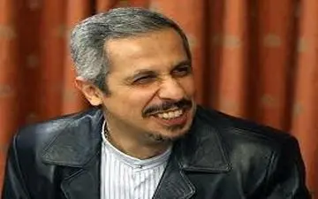 پوشش و ظاهر جواد رضویان در یک مراسم خیریه