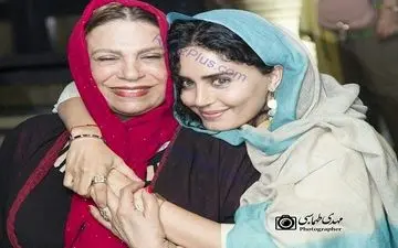 بازیگر مشهور در آغوش الناز شاکردوست+عکس