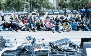 فرجام آشنایی مجازی با مرد زندانی/ آن مرد چند بار به کارتم پول واریز کرد!